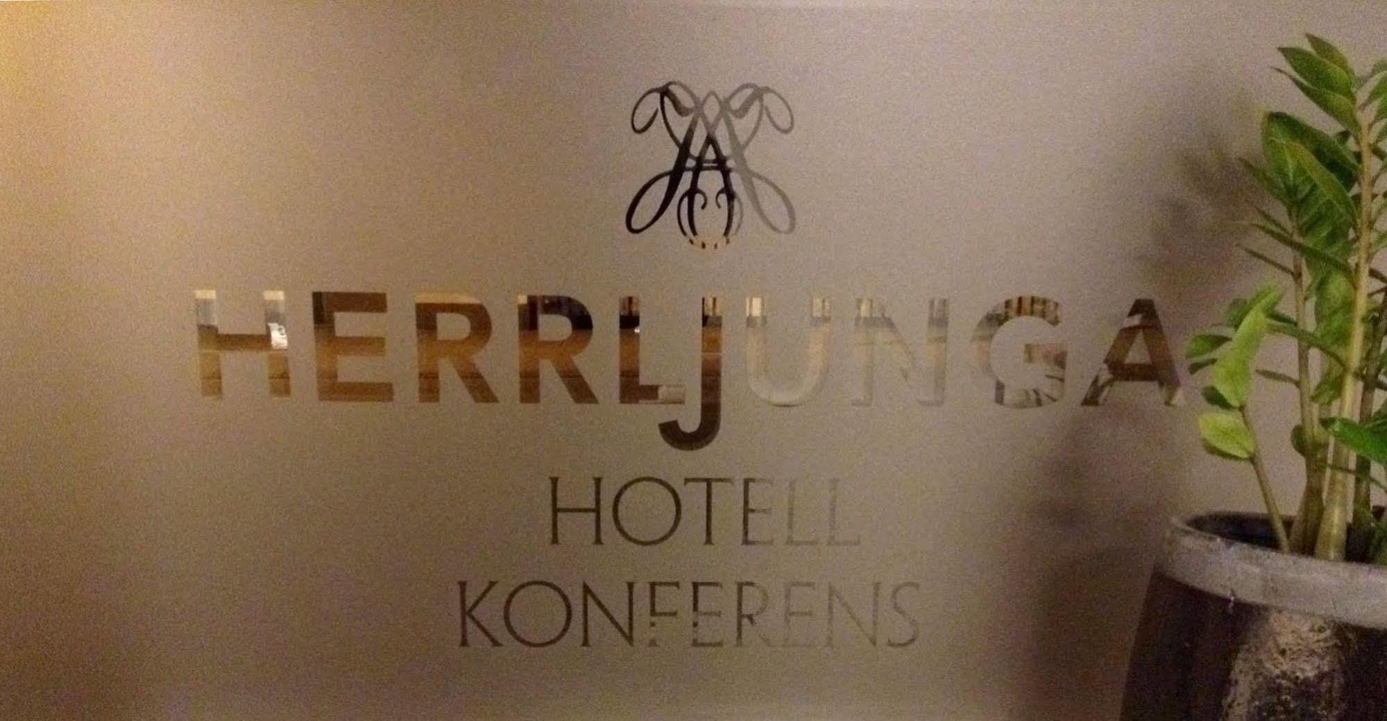 Herrljunga Hotell Экстерьер фото
